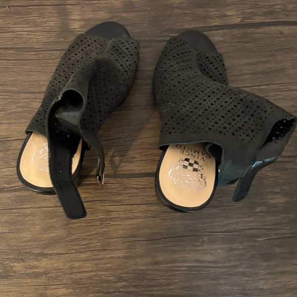 Must bundle shoes size 7 - Picture 5 of 6